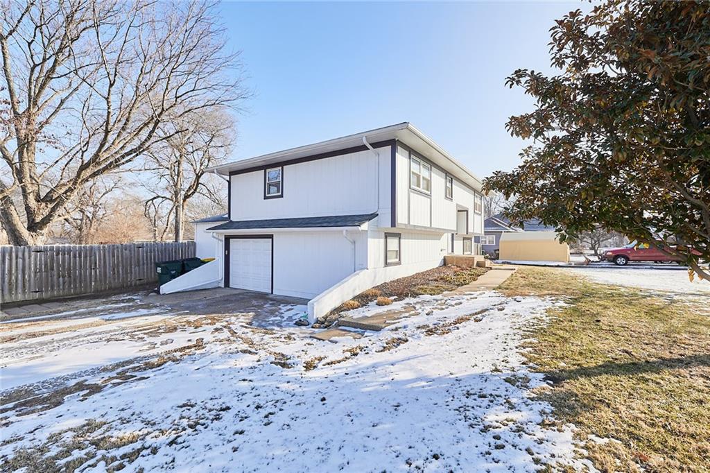 200 East Hulett Street Edgerton, KS 66021 - Photo 4 of 35