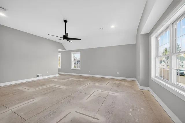 $869,900 | 17 Elm Court, Barrington, NH 03825