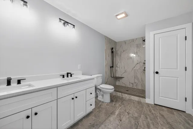 $869,900 | 17 Elm Court, Barrington, NH 03825