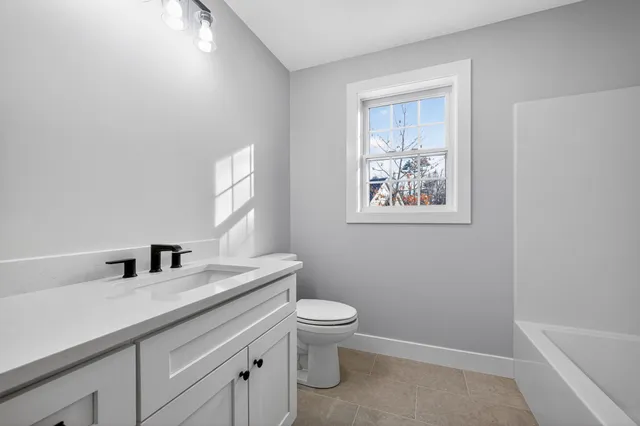 $869,900 | 17 Elm Court, Barrington, NH 03825