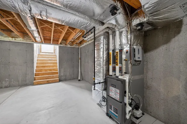 $869,900 | 17 Elm Court, Barrington, NH 03825