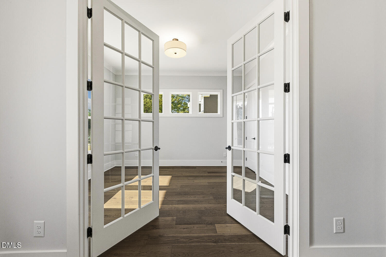 9004 Penny Road Raleigh, NC 27606 - Photo 9 of 84 011