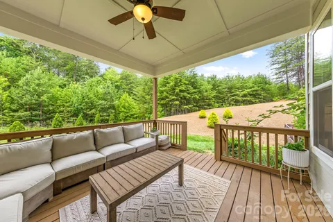 $985,000 | 3207 James Plantation Drive, Denver, NC 28037