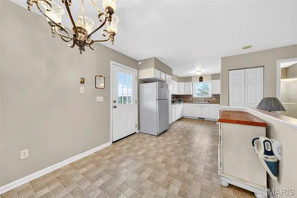 $1,600,000 | 5301 Little Spring Creek Road, Leslie, MO 63056