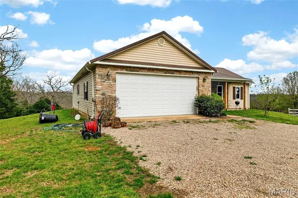 $1,395,000 | 5301 Little Spring Creek Road, Leslie, MO 63056