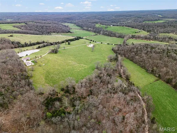 $1,395,000 | 5301 Little Spring Creek Road, Leslie, MO 63056