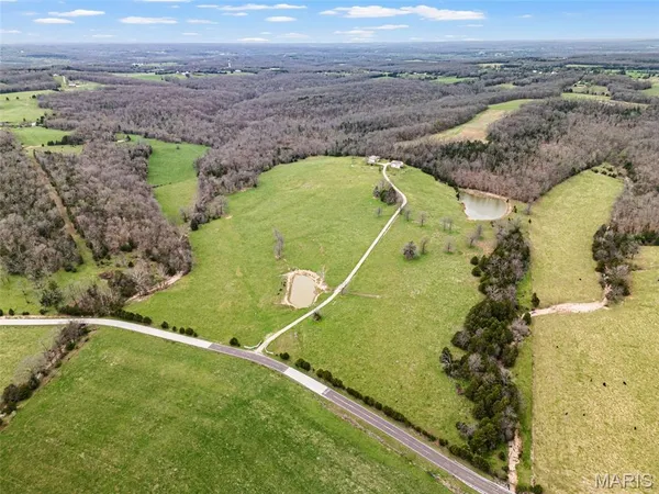 $1,395,000 | 5301 Little Spring Creek Road, Leslie, MO 63056