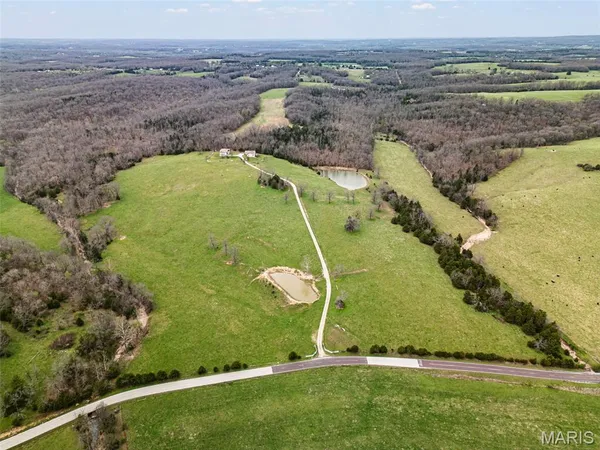 $1,395,000 | 5301 Little Spring Creek Road, Leslie, MO 63056
