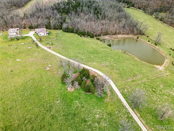 $1,395,000 | 5301 Little Spring Creek Road, Leslie, MO 63056