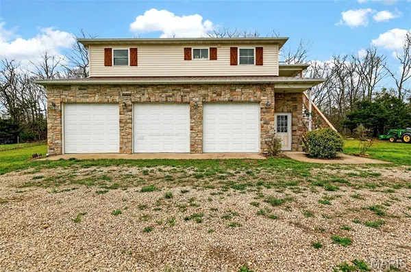 $1,600,000 | 5301 Little Spring Creek Road, Leslie, MO 63056