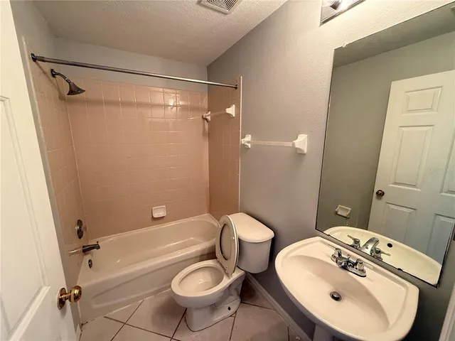 $3,300 | 10782 Plantation Bay Drive, Tampa, FL 33647