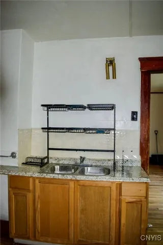 $160,000 | 403 Laforte Avenue, Syracuse, NY 13207