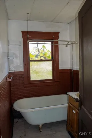 $160,000 | 403 Laforte Avenue, Syracuse, NY 13207