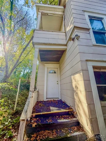$160,000 | 403 Laforte Avenue, Syracuse, NY 13207