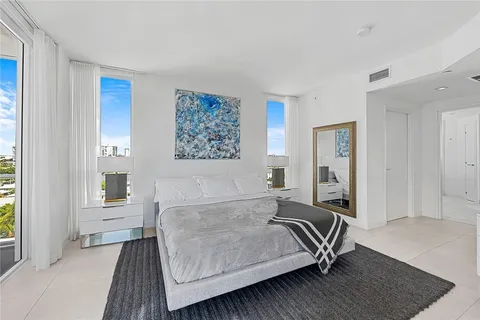 $1,100,000 | 401 North Birch Road, Unit 708, Fort Lauderdale, FL 33304