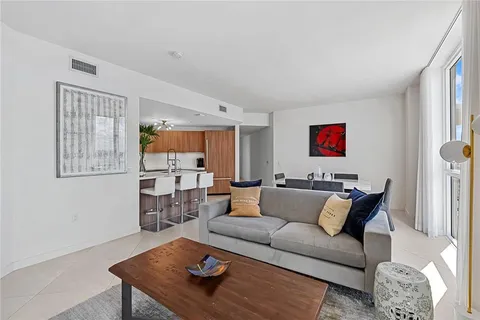 $1,100,000 | 401 North Birch Road, Unit 708, Fort Lauderdale, FL 33304