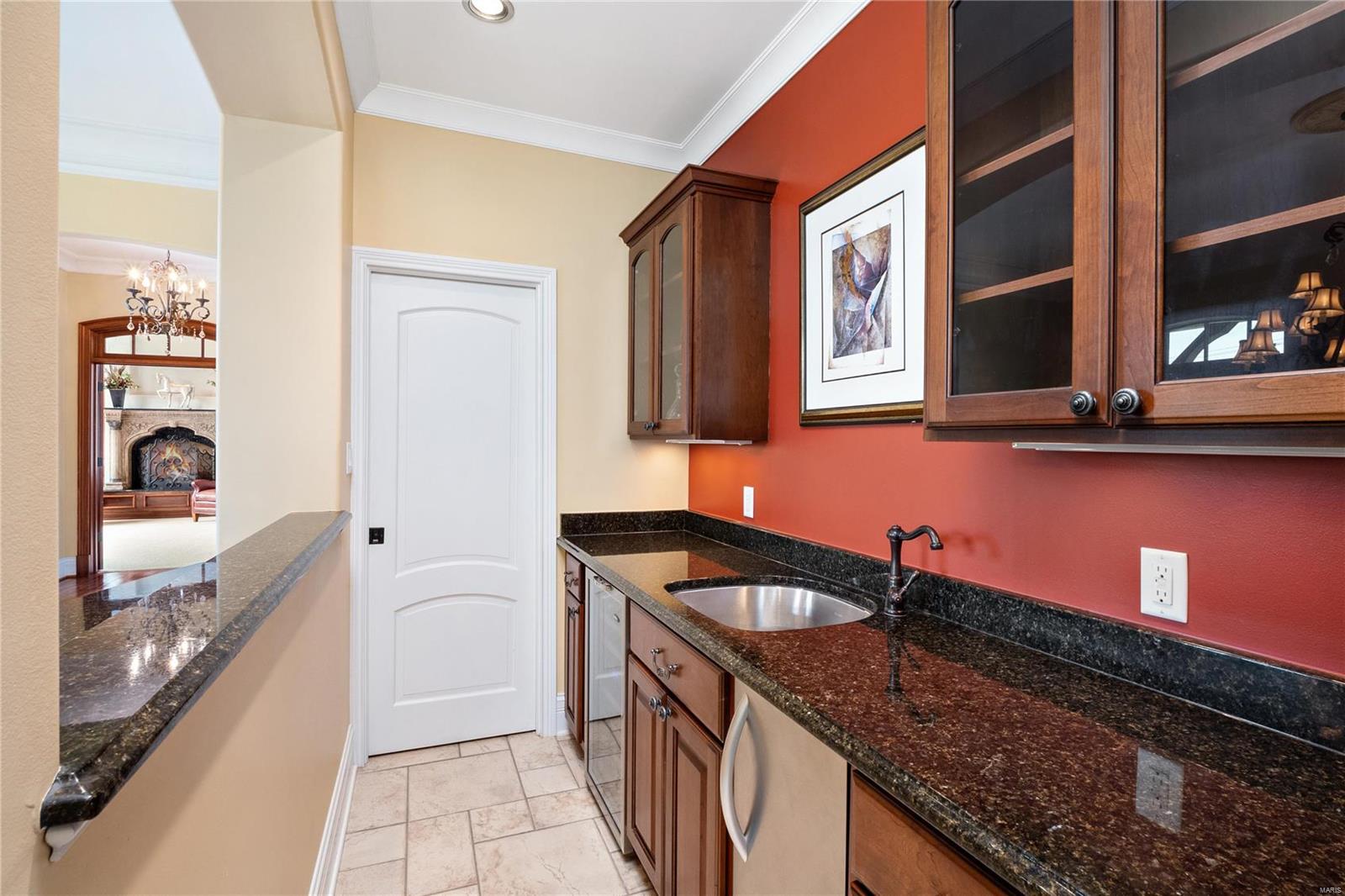 12715 Clayton Road Town and Country, MO 63141 - Photo 15 of 52