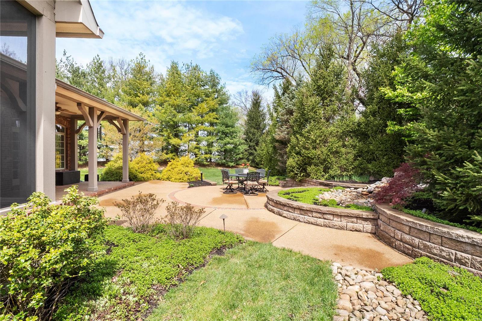 12715 Clayton Road Town and Country, MO 63141 - Photo 23 of 52