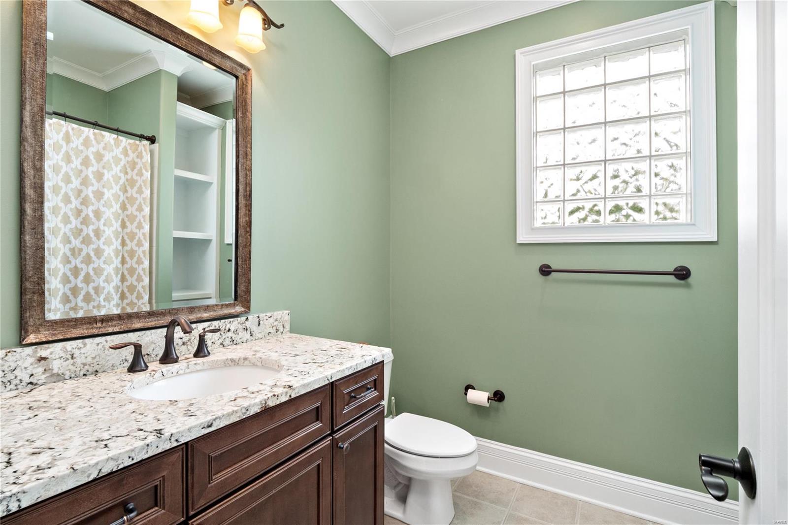 12715 Clayton Road Town and Country, MO 63141 - Photo 38 of 52