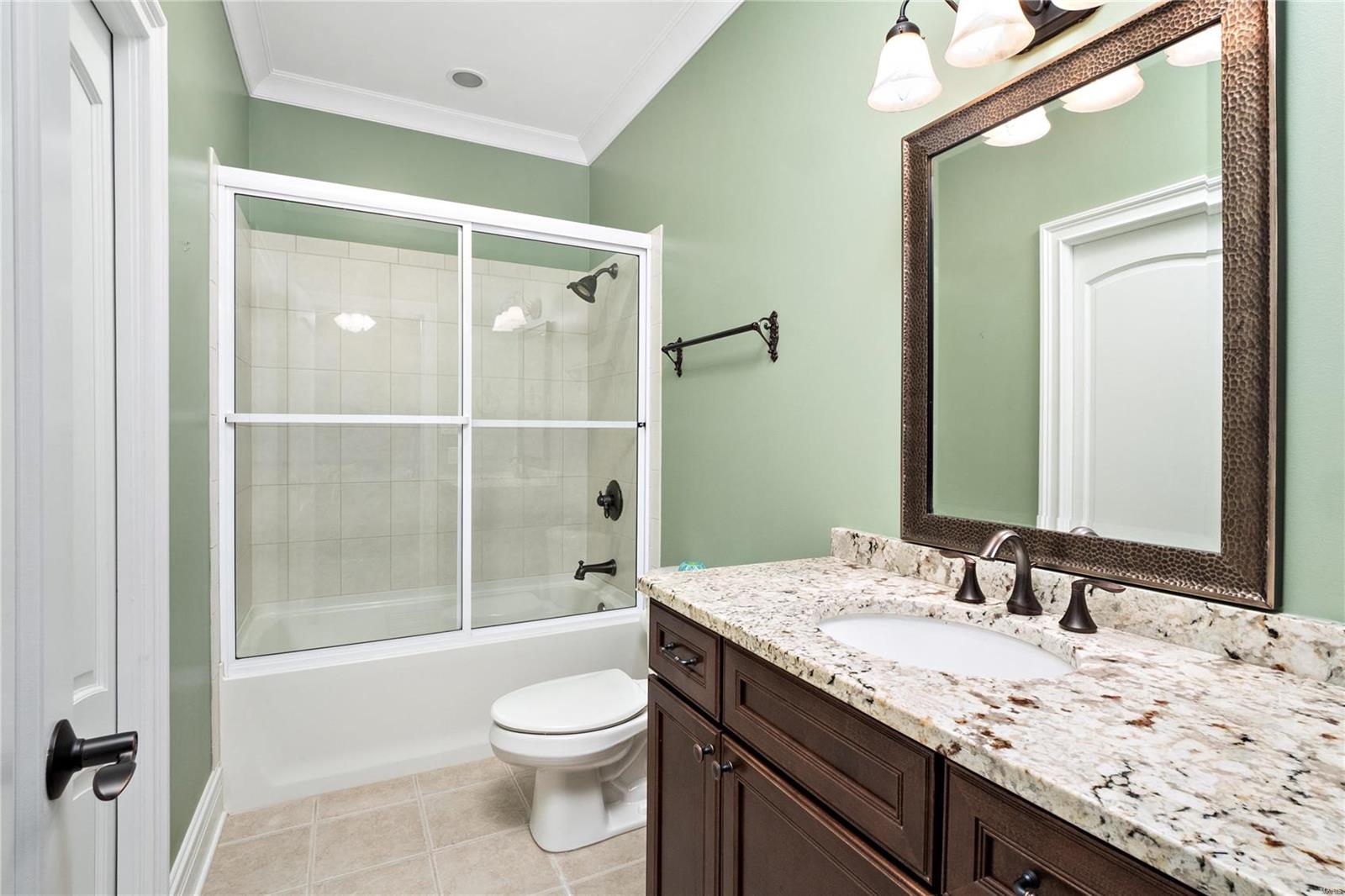 12715 Clayton Road Town and Country, MO 63141 - Photo 39 of 52