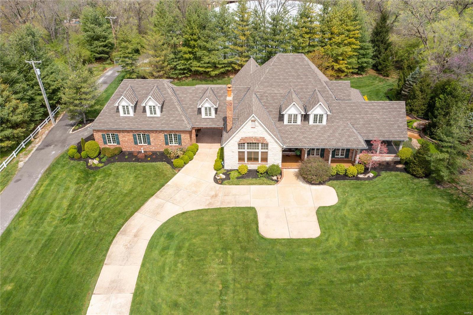 12715 Clayton Road Town and Country, MO 63141 - Photo 4 of 52