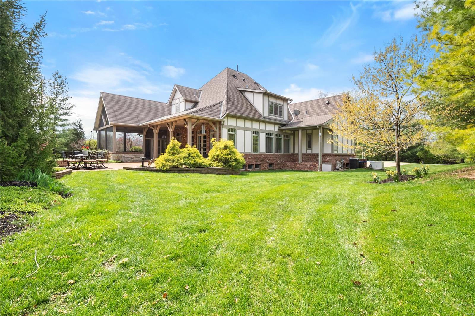 12715 Clayton Road Town and Country, MO 63141 - Photo 49 of 52