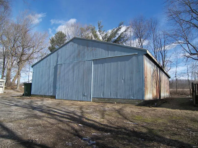 $715,000 | 1150 Chapman Lake Drive, Warsaw, IN 46582