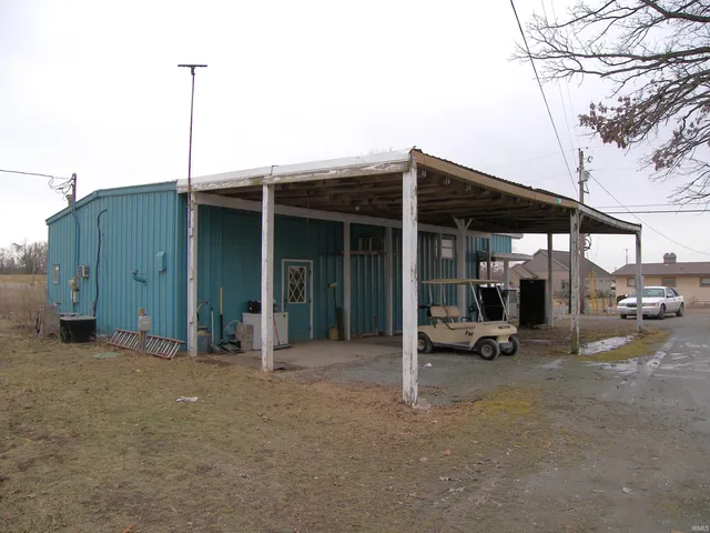 $715,000 | 1150 Chapman Lake Drive, Warsaw, IN 46582