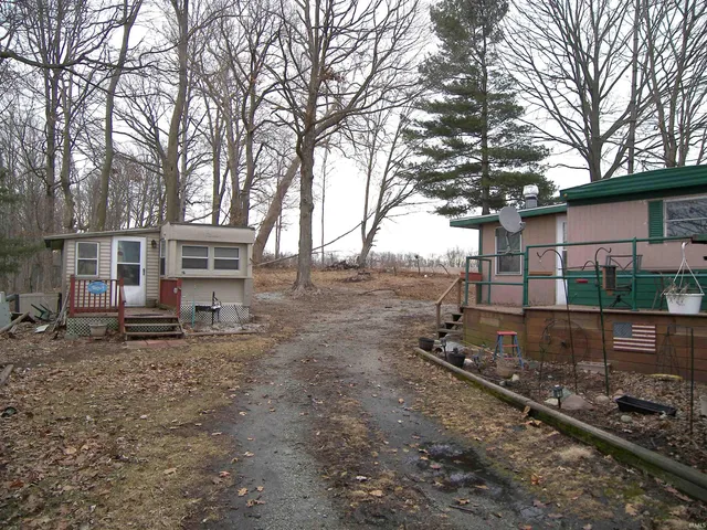 $715,000 | 1150 Chapman Lake Drive, Warsaw, IN 46582