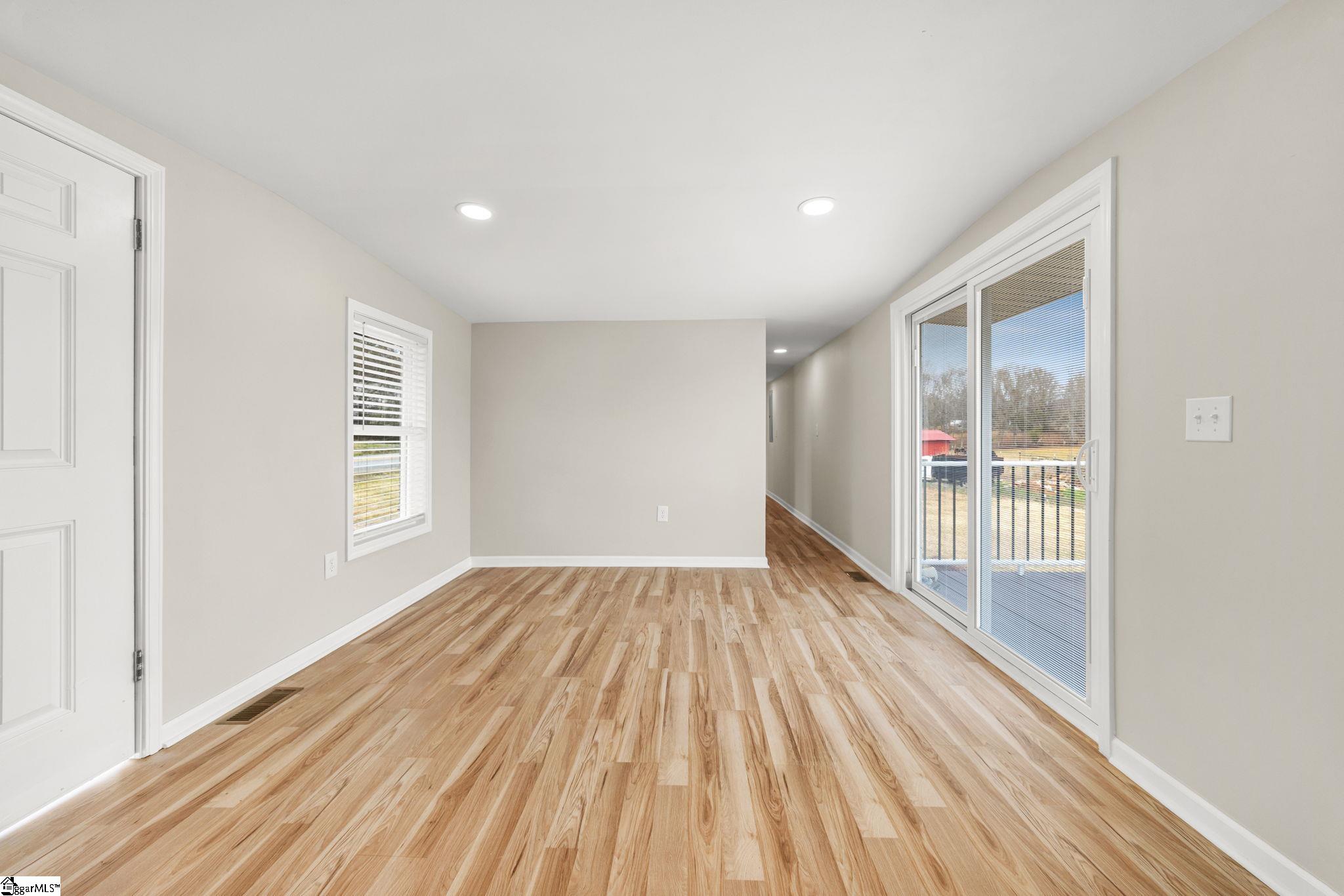 139 Davis Road Easley, SC 29640 - Photo 11 of 33