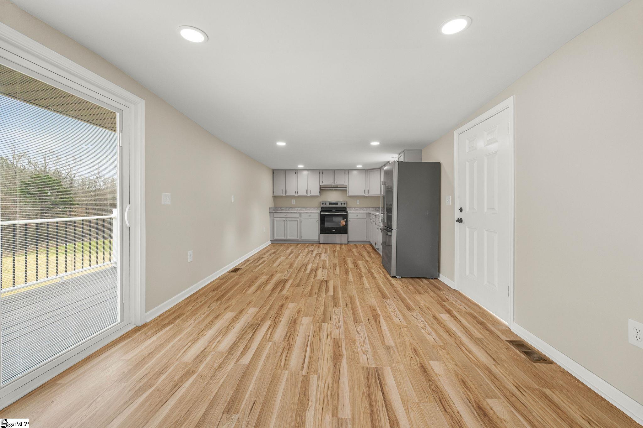 139 Davis Road Easley, SC 29640 - Photo 12 of 33