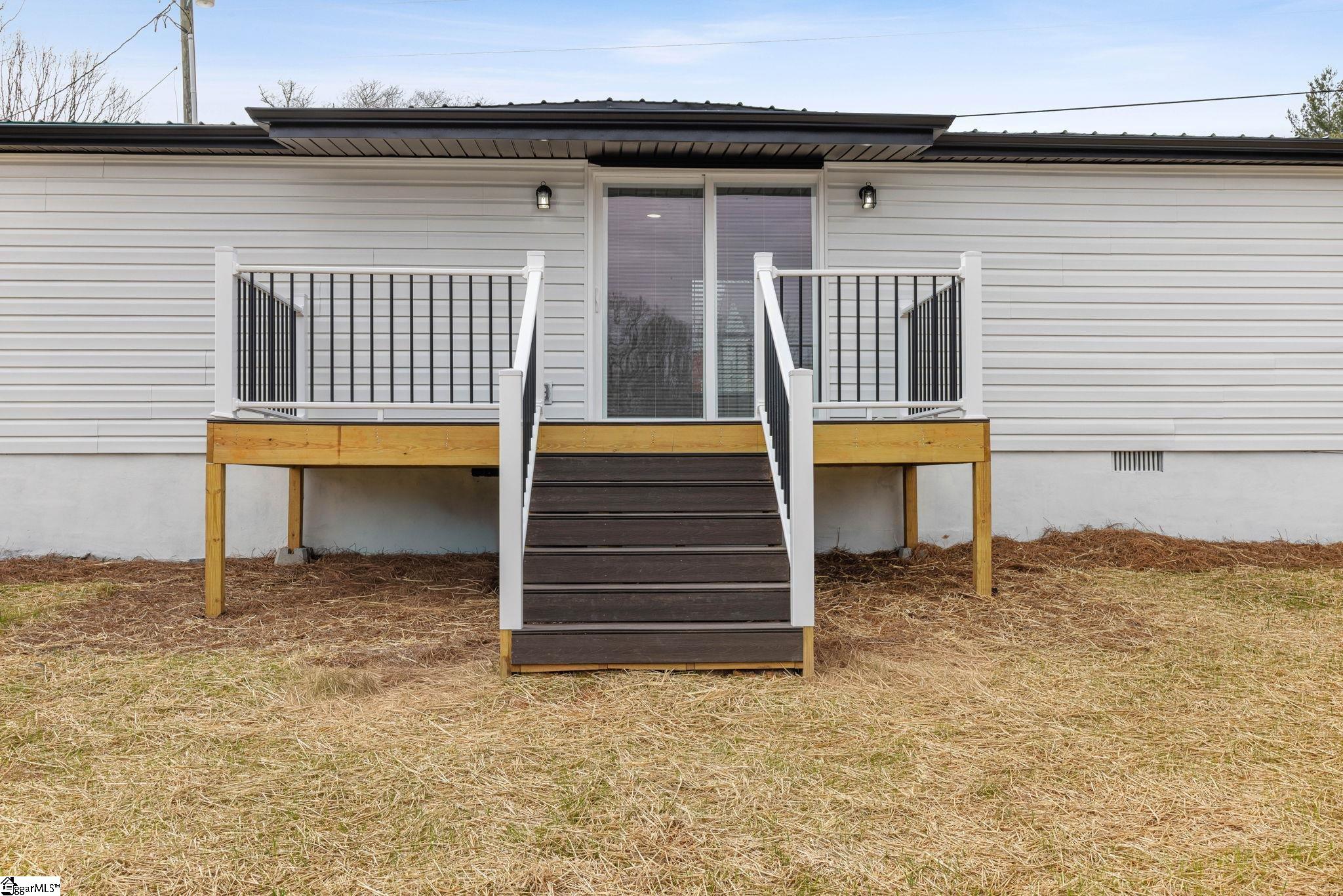 139 Davis Road Easley, SC 29640 - Photo 7 of 33