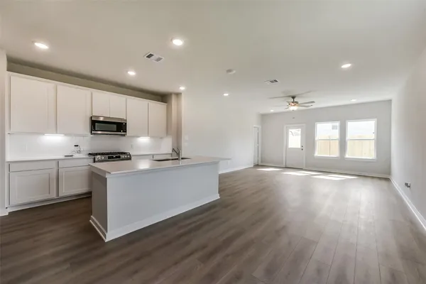 $284,990 | 1982 Brookpointe Lane, Dayton, TX 77535