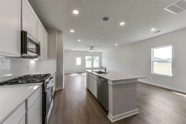$284,990 | 1982 Brookpointe Lane, Dayton, TX 77535