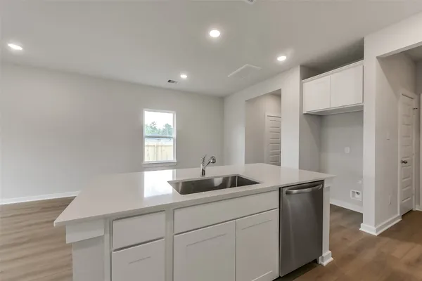 $284,990 | 1982 Brookpointe Lane, Dayton, TX 77535