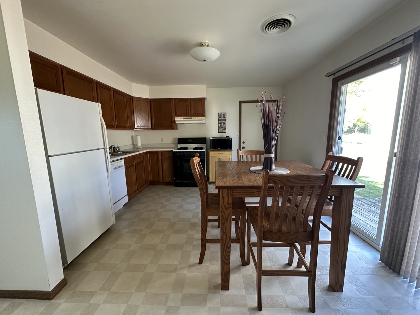 809 Caton Street Ottawa, IL 61350 - Photo 9 of 20 Gallery Image 9