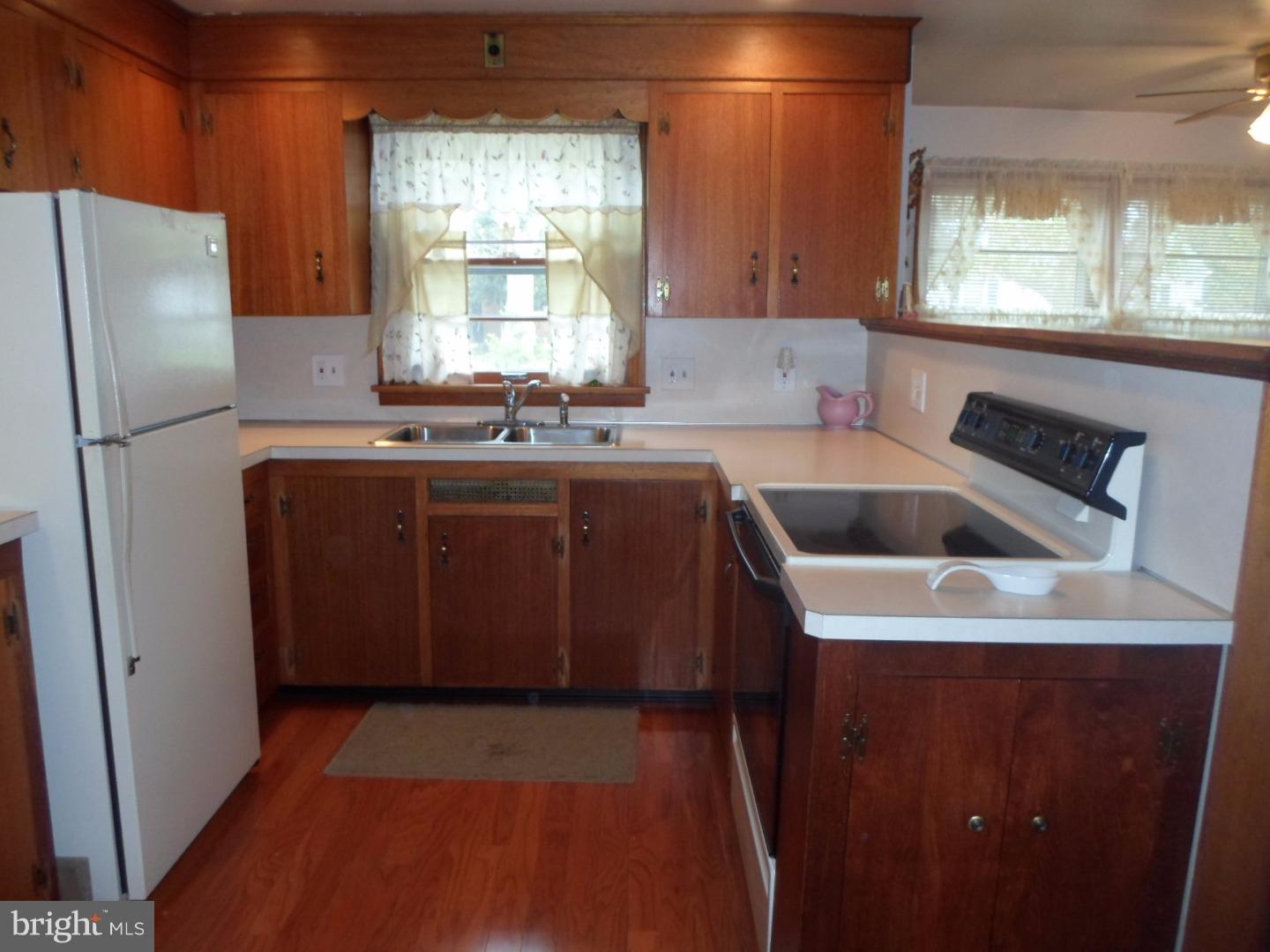 12 Spring Street Bridgeton, NJ 08302 - Photo 4 of 16 Gallery Image 4