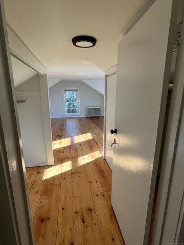 $2,300 | 9 Essex Road, Westbrook, CT 06498