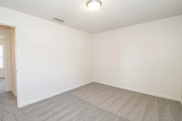 $995 | 299 Raleigh Drive, Unit C2, Clarksville, TN 37043