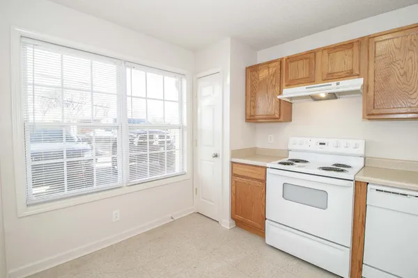 $995 | 299 Raleigh Drive, Unit C2, Clarksville, TN 37043