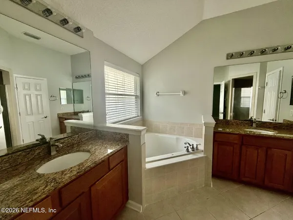 $2,600 | 1084 Candlebark Drive, Jacksonville, FL 32225