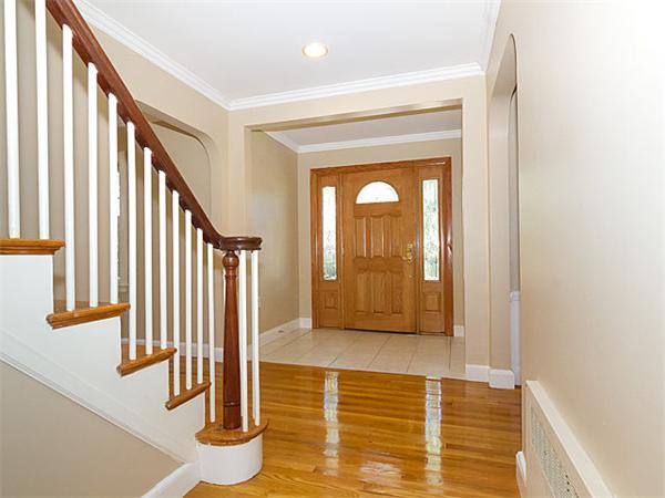 25 Puddingstone Road Brookline, MA 02467 - Photo 2 of 13