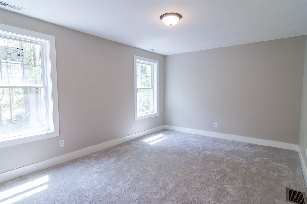 81 Kelly Road Salem, NH 03079 - Photo 15 of 21