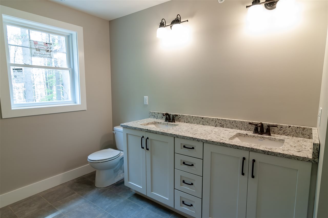 81 Kelly Road Salem, NH 03079 - Photo 17 of 21