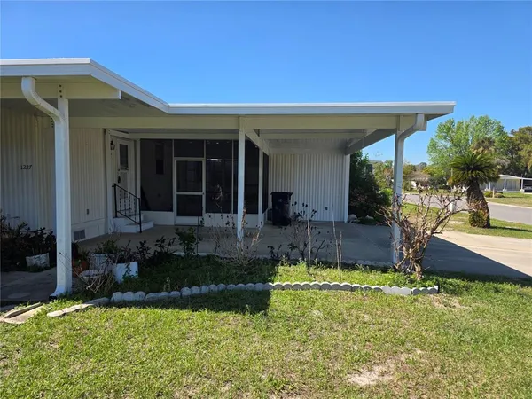 $135,000 | 1227 Nassau Circle, Tavares, FL 32778