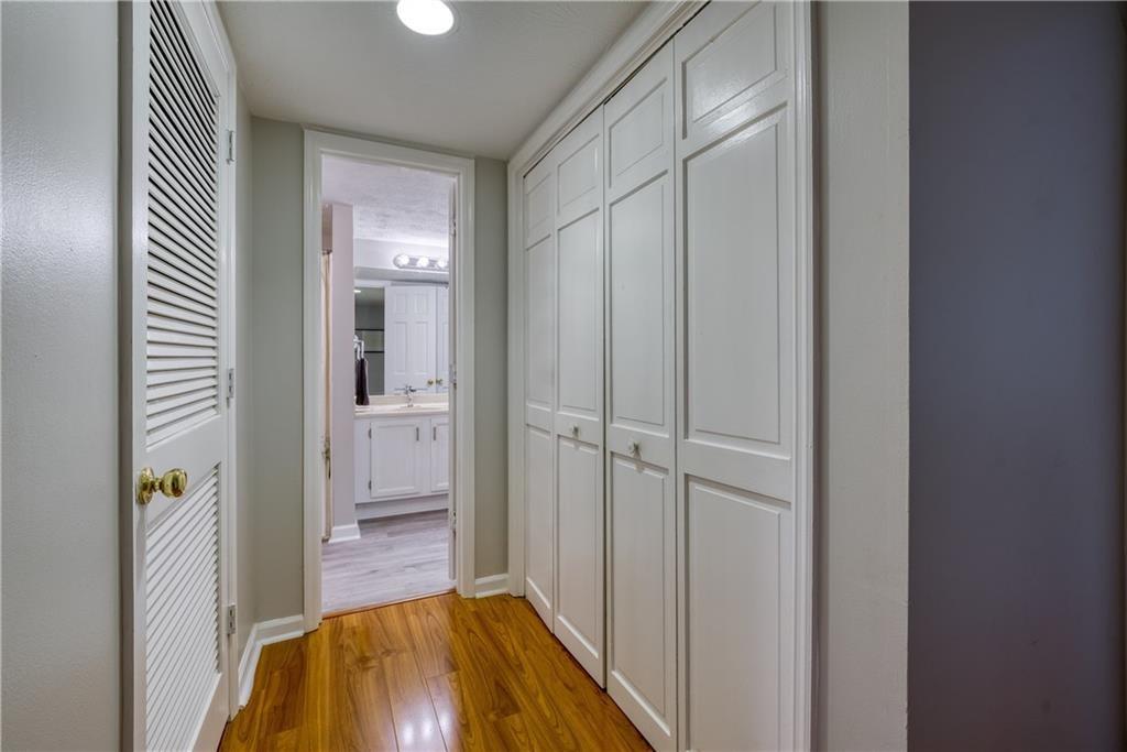 1445 Oakridge Circle Decatur, GA 30033 - Photo 17 of 23