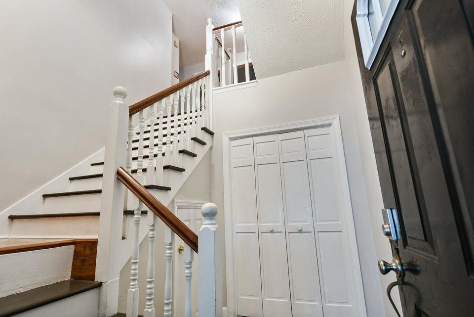 1445 Oakridge Circle Decatur, GA 30033 - Photo 5 of 8