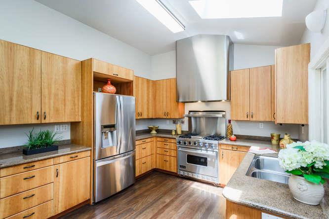 559 Alhambra Road San Mateo, CA 94402 - Photo 8 of 21 Gallery Image 8