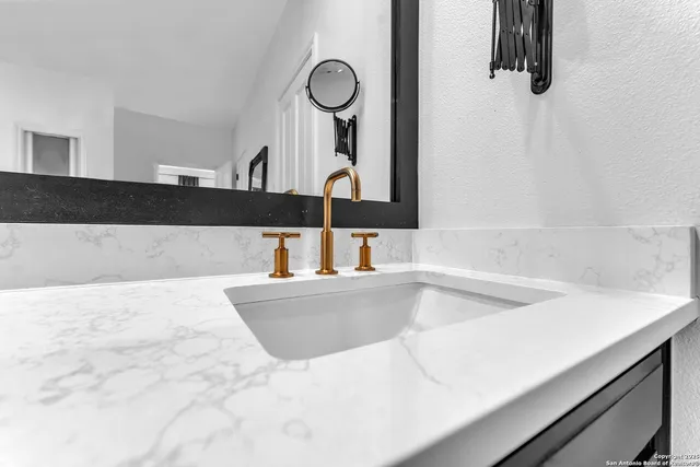 $1,325,000 | 12514 Elm Manor Street, San Antonio, TX 78230