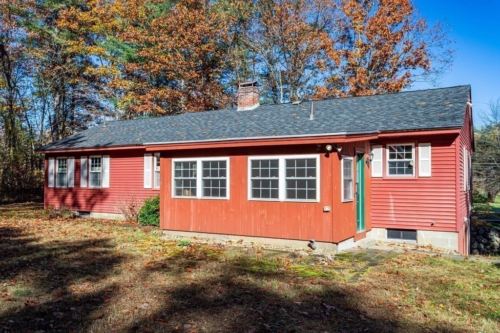 589 Turnpike Road Ashby, MA 01431 - Photo 30 of 40 a front view of a house with a yard